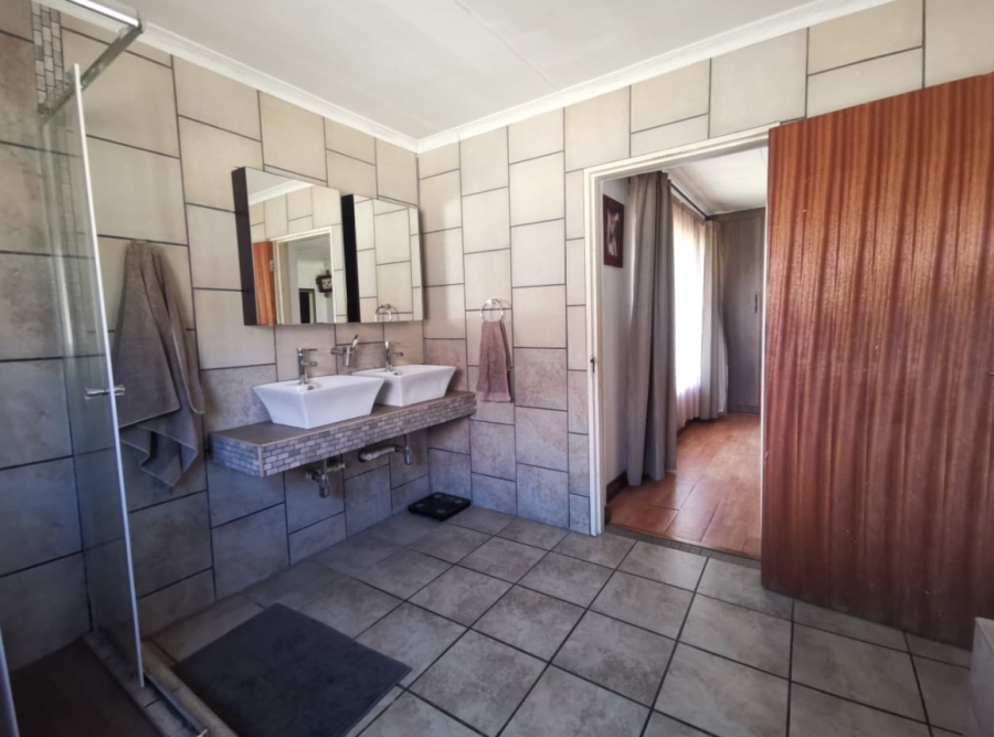 4 Bedroom Property for Sale in Vaalpark Free State